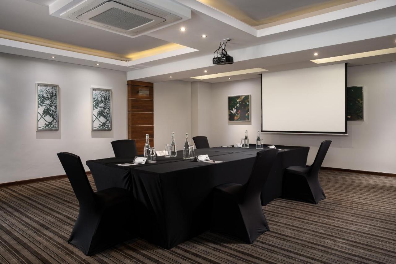 Premier Hotel Мидранд Экстерьер фото